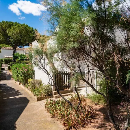 Апартаменти Les Mas De La Garrigue I Et Ii-9 By Interhome