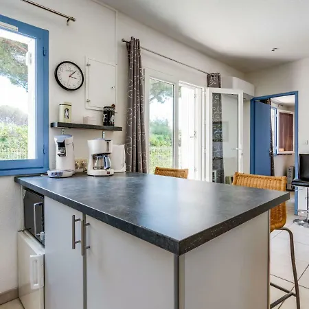 Апартаменти Les Mas De La Garrigue I Et Ii-9 By Interhome *